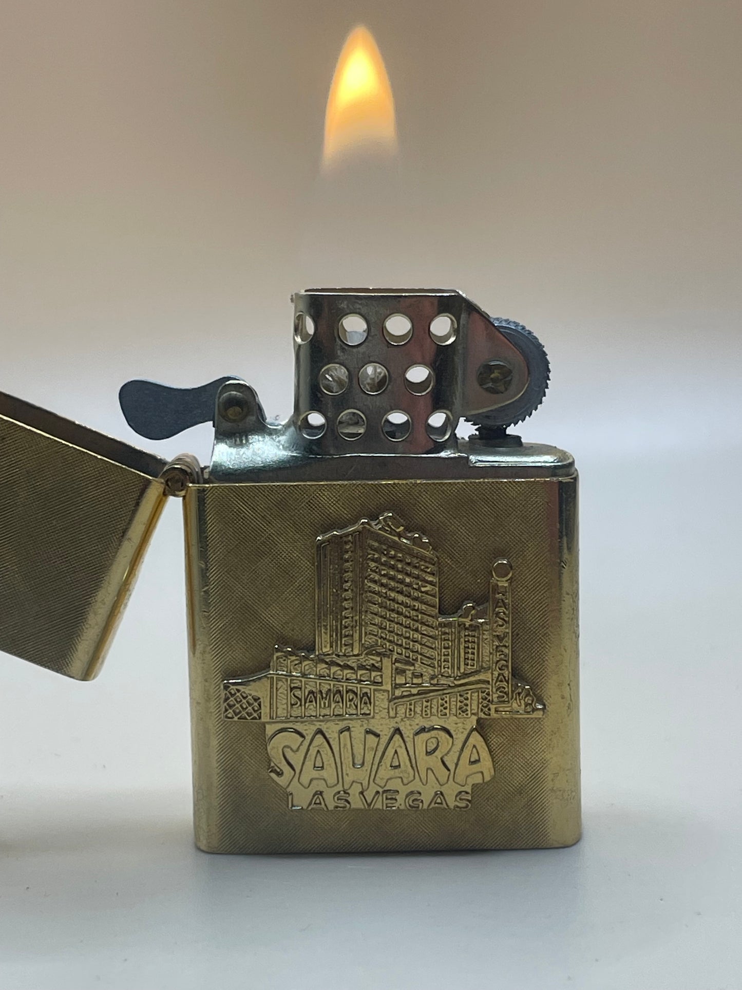 Sahara Las Vegas 14k Gold Plated Lighter