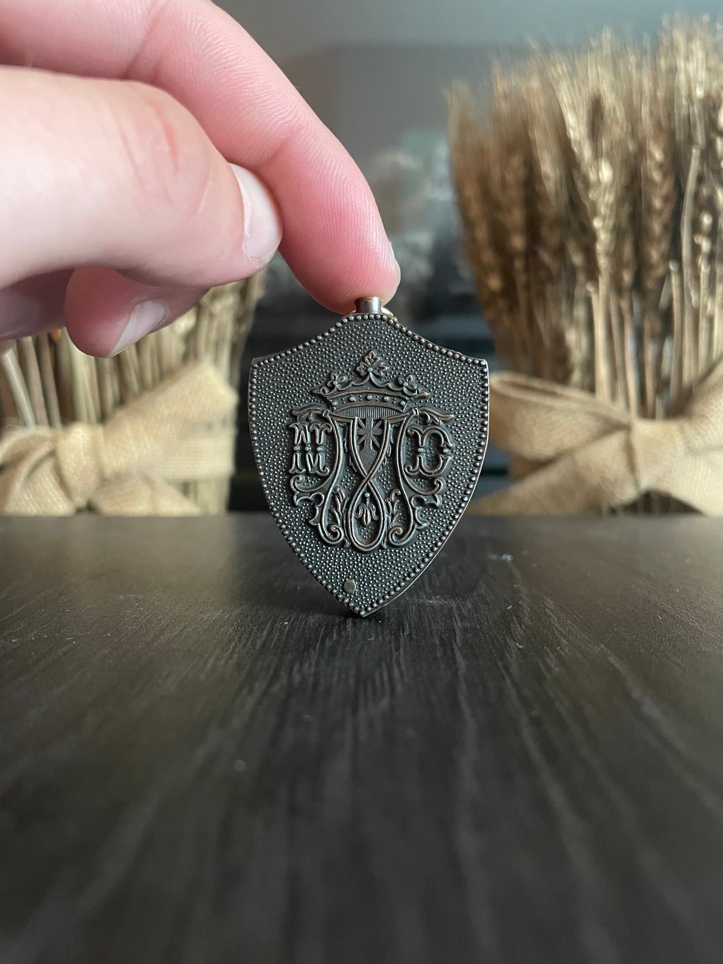 Fold Out Crest Lighter