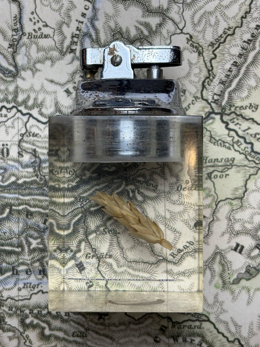 Lucite Wheat Table Lighter