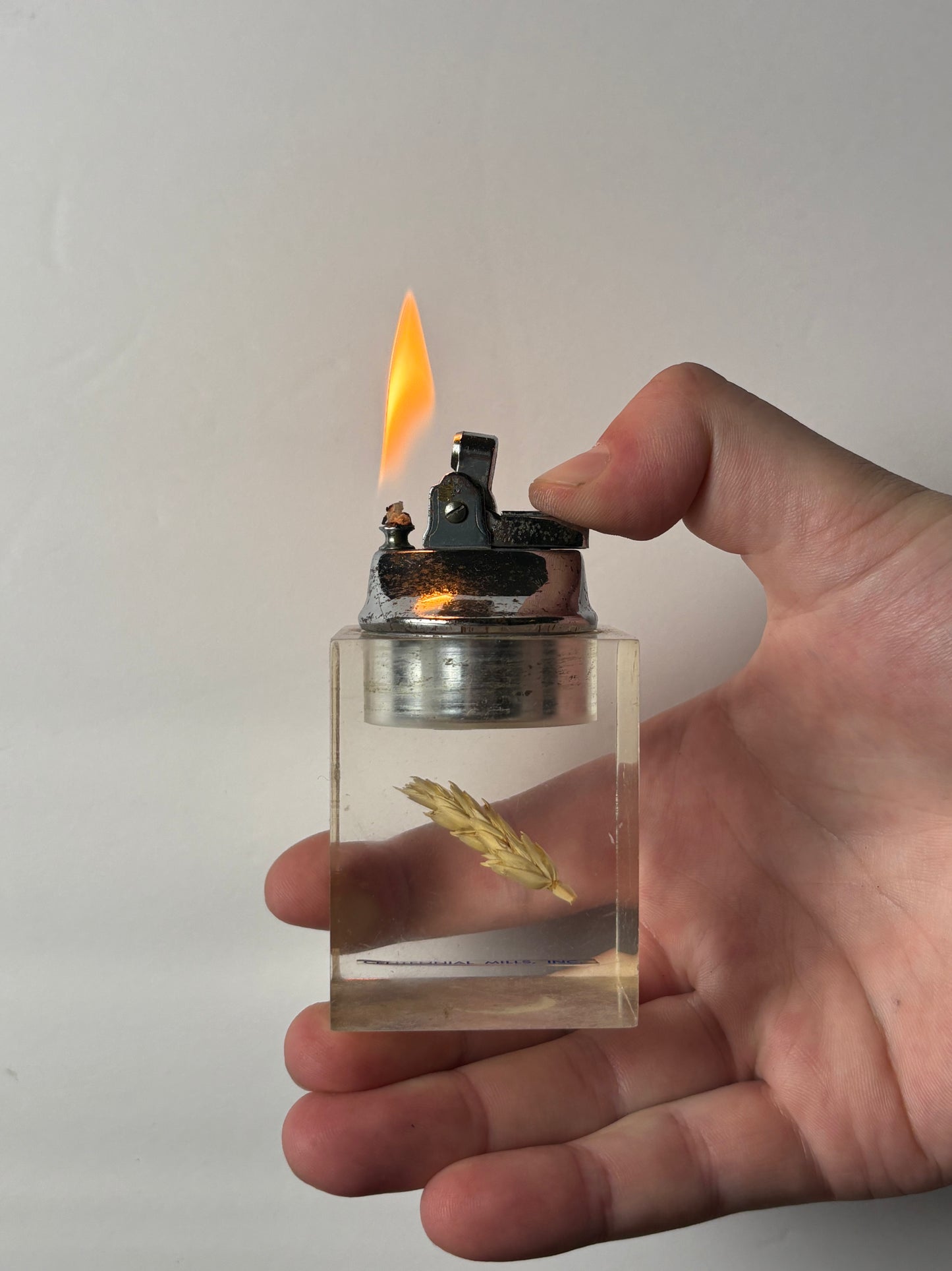 Lucite Wheat Table Lighter